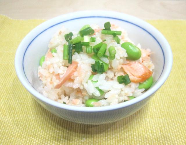 焼鮭の混ぜごはん