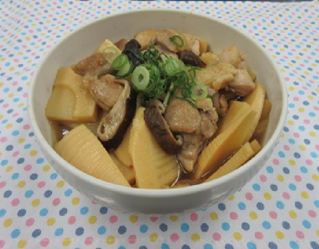 鶏肉とたけのこの旨煮