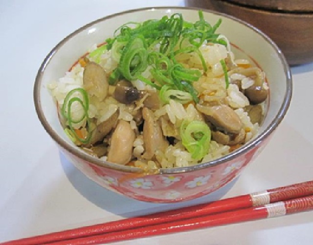 鶏ごぼう混ぜごはん