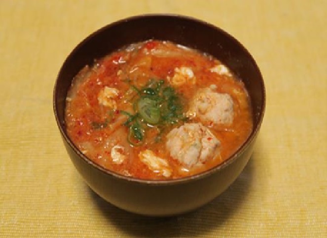 つみれと春雨のキムチスープ