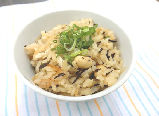 炊き込みひじきごはん