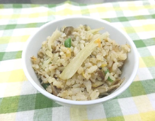 さば缶で炊き込みごはん