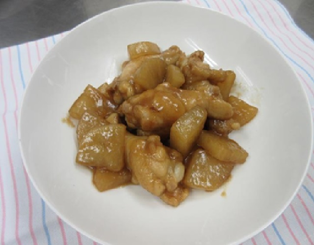 手羽元と大根の煮物