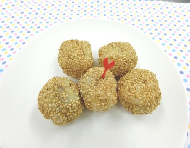 豆腐ごま団子
