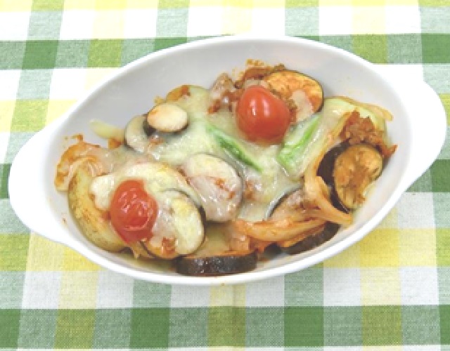 じゃがいもとアスパラのチーズ焼き