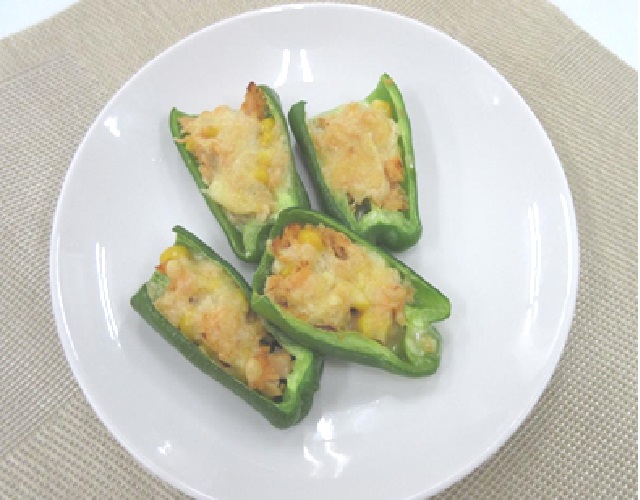 ピーマンと鮭のチーズ焼き