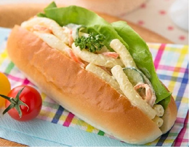 マカロニサラダロール