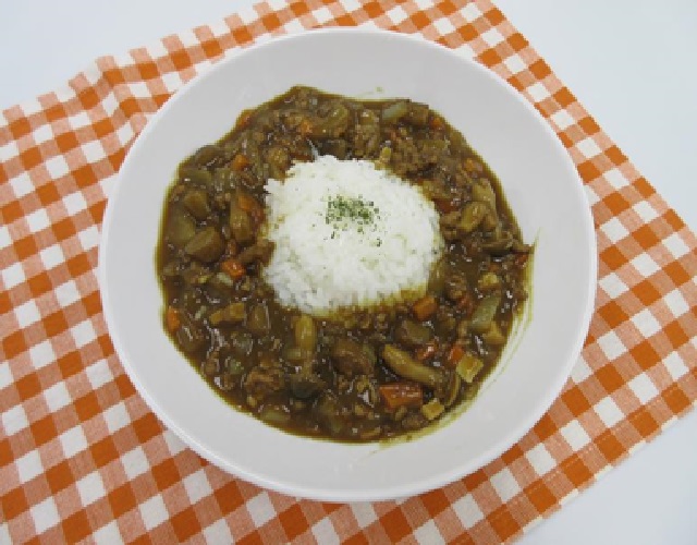 ごぼうときのこのカレー
