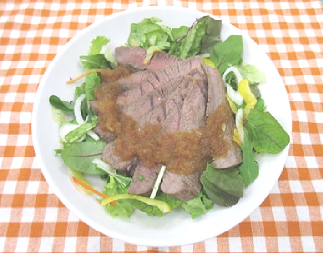 牛肉のタリアータサラダ~和風ソースで~